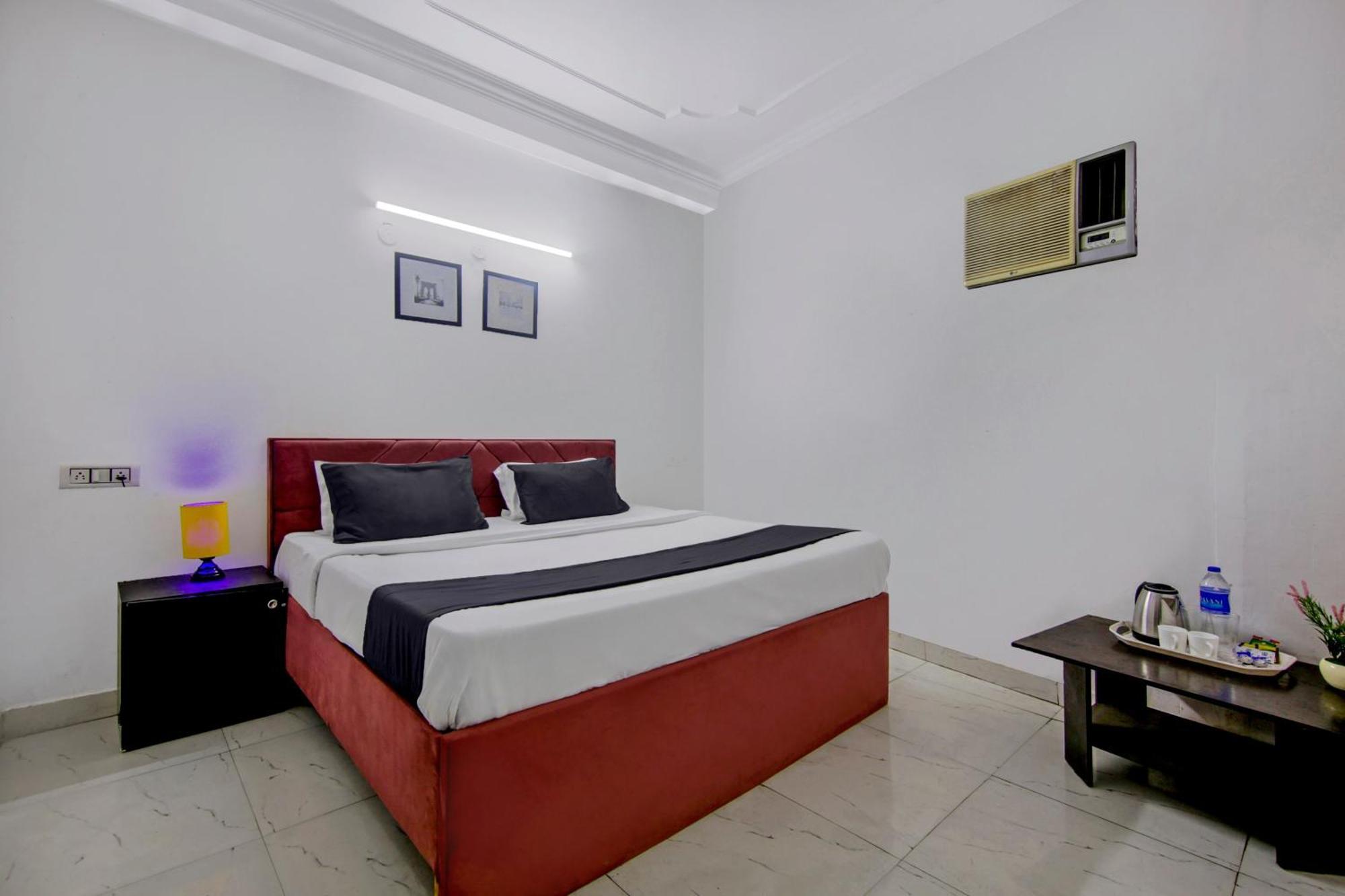 Hotel O Relax Inn New Delhi Eksteriør billede